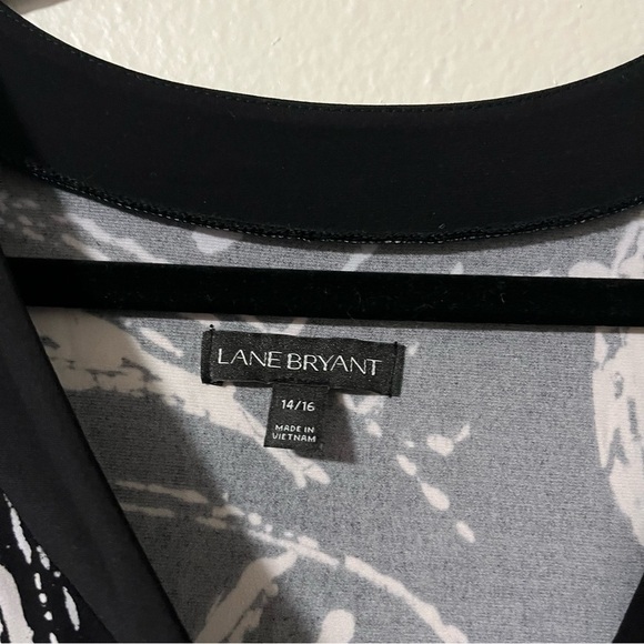 Lane Bryant Black and White Wrap Dress Size 14/16 stretch long sleeve tie front - Picture 4 of 6